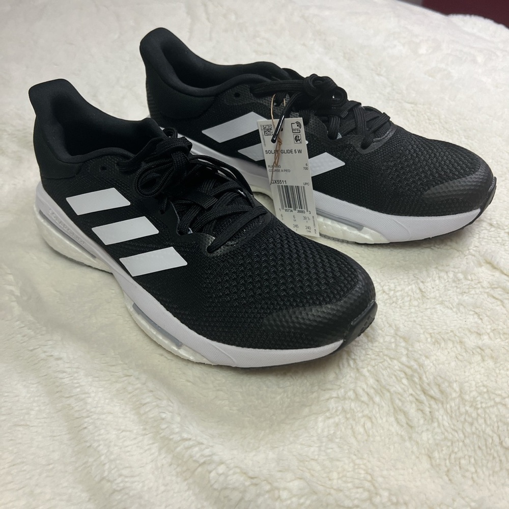 Adidas Women’s Solar Glide 5 NWT